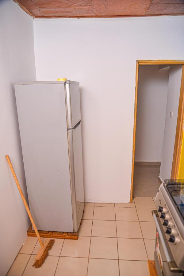 Appartement Meuble 2 Chambres Avec Salle De Bain - 1 Salon - 1E Cuisine - La Concorde - Quartier Nkomkana Yaoundé Exterior foto
